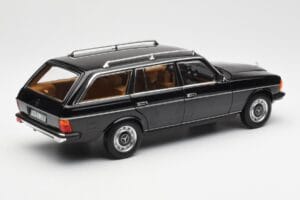 Mercedes 200 T S123 Sort Norev 1:18 183735 Metal — billede 3 af 8