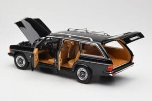 Mercedes 200 T S123 Sort Norev 1:18 183735 Metal — billede 5 af 8