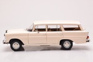 Mercedes 200 Universal W110 Creme Norev 1:18 183709 Metal — billede 4 af 8