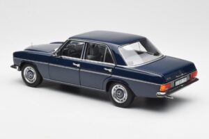 Mercedes 200 W114 Midnight Blå Forhandlerudgave Norev 1:18 B66040694 Metal — billede 7 af 8