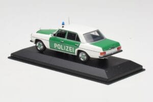 Mercedes 200 W115 Politi Minichamps 1:43 400034090 Metal — billede 3 af 4
