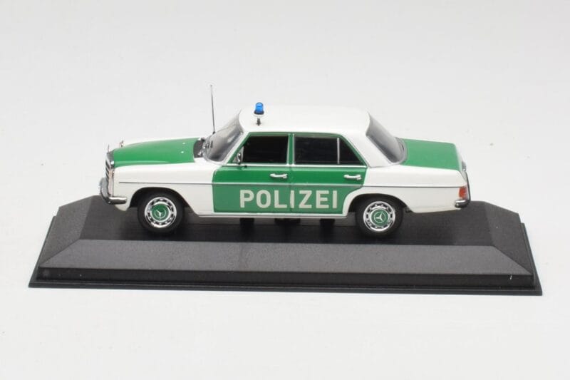 Mercedes 200 W115 Politi Minichamps 1:43 400034090 Metal