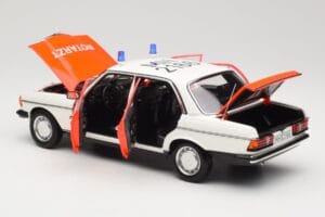 Mercedes 200 W123 Ambulance Hvid Norev 1:18 183834 Metal — billede 3 af 8