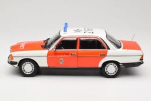 Mercedes 200 W123 Ambulance Hvid Norev 1:18 183834 Metal — billede 7 af 8