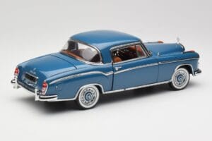 Mercedes 220 SE W128 Blå Sun Star 1:18 3561 Metal — billede 3 af 8