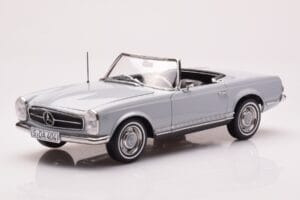 Mercedes 230 SL W113 Pagoda Grå Norev 1:18 183990 Metal
