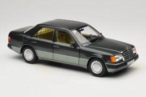 Mercedes 230E W124 Night Green Metallic Norev 1:18 183952 Metal — billede 6 af 8