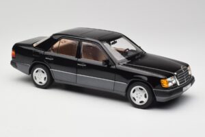 Mercedes 230E W124 AMG Wheels Sort Limited Edition Norev 1:18 183950 Metal — billede 6 af 12