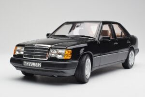 Mercedes 230E W124 AMG Wheels Sort Limited Edition Norev 1:18 183950 Metal — billede 9 af 12