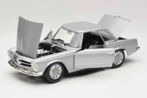 Mercedes 280 SL W113 Berlina Sølv Techno Giodi 1:18 F14051030 Metal — billede 2 af 8