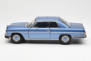 Mercedes 280C/8 W114 Coupe Blå Metallic AUTOart 1:18 76187 Metal — billede 4 af 8