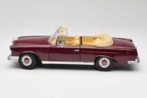 Mercedes 280SE W108 Bordeaux Rød Maisto 1:18 31811 Metal — billede 4 af 8