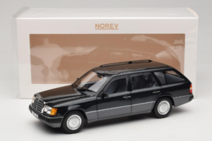 Mercedes 300 D W124 Stationcar Sort Norev 1:18 183960 Metal — billede 8 af 8