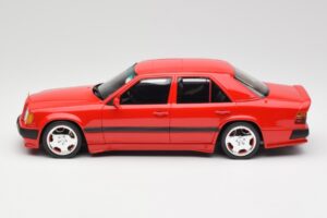 Mercedes 300E W124 6.0 AMG Signal Rød Otto 1:18 OT1104 Resin — billede 3 af 6