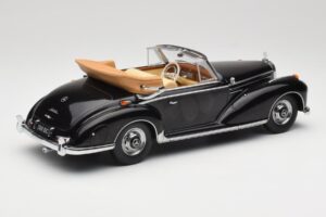 Mercedes 300 SC W188 Cabriolet Sort KK-Scale 1:18 KKDC180941 Metal — billede 2 af 6
