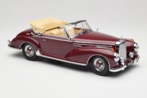 Mercedes 300 SC W188 Cabriolet Mørkrød KK-Scale 1:18 KKDC180942 Metal — billede 4 af 6