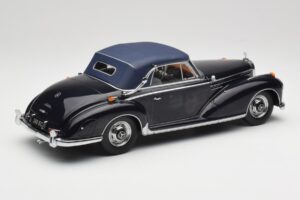 Mercedes 300 SC W188 Cabriolet Softtop Mørkeblå KK-Scale 1:18 KKDC180944 Metal — billede 2 af 6