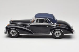 Mercedes 300 SC W188 Cabriolet Softtop Mørkeblå KK-Scale 1:18 KKDC180944 Metal — billede 3 af 6