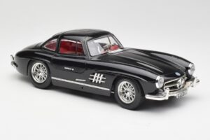 Mercedes 300 SL W198 Sort Bburago 1:18 35791 Metal — billede 6 af 8