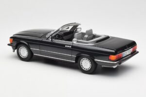 Mercedes 300 SL R107 Sort Pearl Forhandlerudgave Norev 1:18 B66040678 Metal — billede 9 af 10