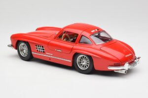 Mercedes 300 SL Rød Bburago 1:18 3015 Metal — billede 7 af 8