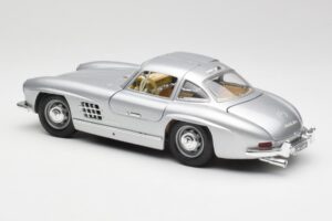 Mercedes 300 SL Sølv Bburago 1:18 3013 Metal — billede 7 af 8