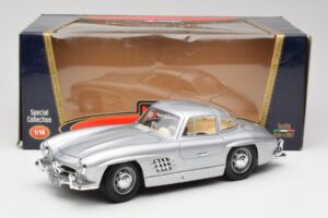 Mercedes 300 SL Sølv Bburago 1:18 3013 Metal — billede 8 af 8