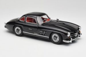 Mercedes 300 SL W198 Sort Minichamps 1:18 180039004 Metal — billede 6 af 8