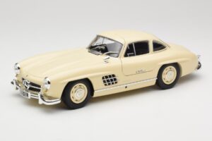 Mercedes 300 SL W198 Creme Minichamps 1:18 110037212 Metal
