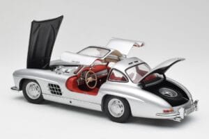 Mercedes 300 SL W198 Gullwing Sølv Minichamps 1:18 180039000 Metal — billede 5 af 8