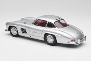 Mercedes 300 SL W198 Gullwing Sølv Minichamps 1:18 180039000 Metal — billede 7 af 8