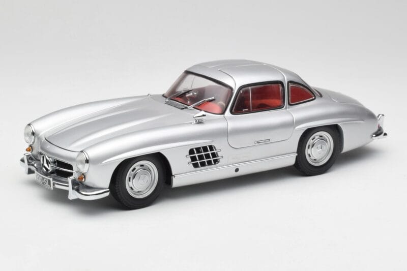 Mercedes 300 SL W198 Gullwing Sølv Minichamps 1:18 180039000 Metal