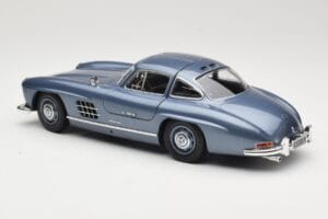 Mercedes 300 SL W198 Gullwing Light Blue Metallic Minichamps 1:18 110037220 Metal — billede 7 af 8