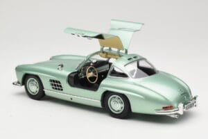 Mercedes 300 SL W198 Gullwing Light Green Metallic Minichamps 1:18 110037221 Metal — billede 5 af 8