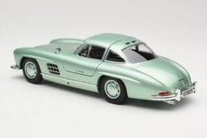 Mercedes 300 SL W198 Gullwing Light Green Metallic Minichamps 1:18 110037221 Metal — billede 7 af 8