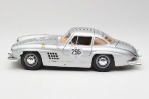Mercedes 300 SL W198 #295 1954 Bburago 1:18 32813 Metal — billede 4 af 8