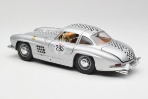 Mercedes 300 SL W198 #295 1954 Bburago 1:18 32813 Metal — billede 7 af 8