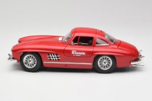 Mercedes 300 SL W198 Red Metallic Bburago 1:18 3013-M1 Metal — billede 4 af 8
