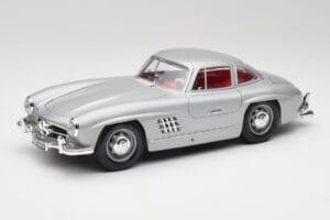 Mercedes 300 SL W198 Gullwing Silver Grå Bburago 1:18 3513 Metal