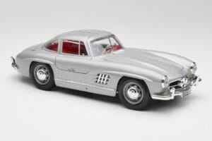 Mercedes 300 SL W198 Gullwing Silver Grå Bburago 1:18 3513 Metal — billede 6 af 8