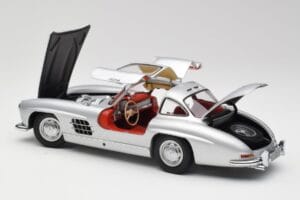 Mercedes 300 SL W198 Gullwing Sølv Metallic Minichamps 1:18 B66040379 Metal — billede 5 af 8
