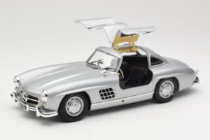 Mercedes 300 SL W198 Gullwing Sølv Minichamps 1:18 110037210 Metal — billede 2 af 8