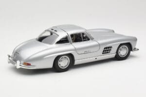 Mercedes 300 SL W198 Gullwing Sølv Minichamps 1:18 110037210 Metal — billede 3 af 8