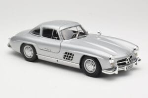 Mercedes 300 SL W198 Gullwing Sølv Minichamps 1:18 110037210 Metal — billede 6 af 8