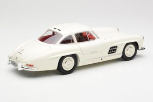 Mercedes 300 SL W198 Hvid Minichamps 1:18 180039006 Metal — billede 3 af 8