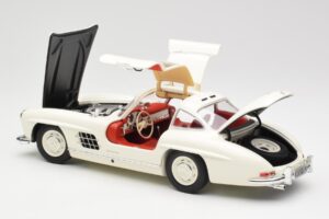 Mercedes 300 SL W198 Hvid Minichamps 1:18 180039006 Metal — billede 5 af 8