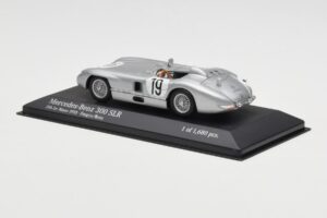 Mercedes 300 SLR #19 P. Levegh / J. Fitch 24 Hours of Le Mans 1955 Minichamps 1:43 432553000 Metal — billede 3 af 4