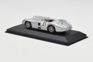 Mercedes 300 SLR #21 K. Kling / A. Simon 24 Hours of Le Mans 1955 Minichamps 1:43 432553021 Metal — billede 3 af 4