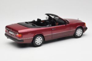 Mercedes 300CE-24 A124 Cabriolet Almandine Rød Metallic Norev 1:18 B66040616 Metal — billede 3 af 8