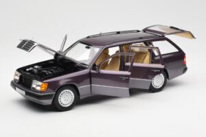 Mercedes 300D S124 T-Model Bornit Forhandlerudgave Norev 1:18 B66040701 Metal — billede 2 af 8